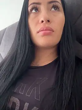Sara luna  online show from February 2026 03:45:01 PM