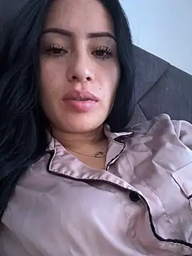 Sara luna  online show from December 2024 01:27:02 PM