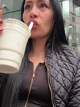 Sara luna  online show from January 2025 04:02:02 PM