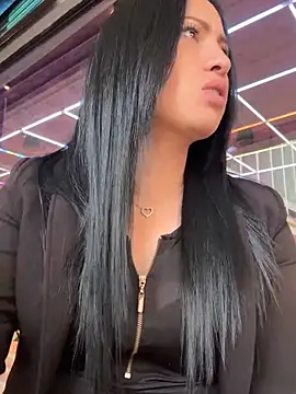 Sara luna  online show from March 2025 05:55:02 PM