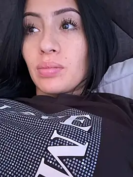 Sara luna  online show from December 2024 02:44:01 PM