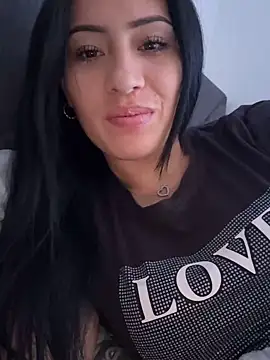 Sara luna  online show from December 2024 05:48:01 PM