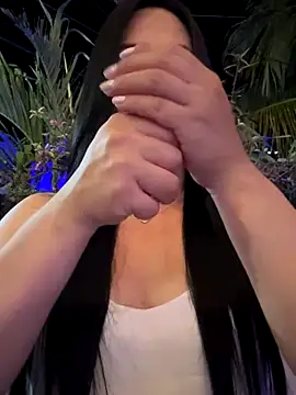 Sara luna  online show from November 2025 03:12:02 AM