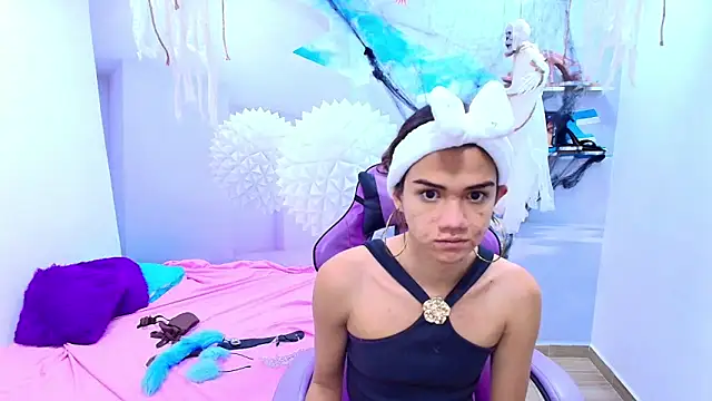 DEMI LEED online show from October 2025 12:26:02 PM