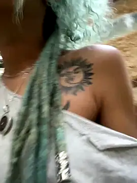 Snapshot of sammoura01 chatting on September 2025 08:31:02 PM sammoura01 online show from September 2025 08:31:02 PM