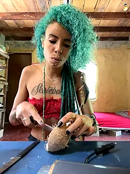 sammoura01 online show from December 2025 01:02:02 PM