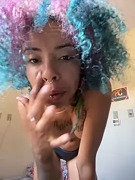 Snapshot of sammoura01 chatting on December 2024 12:44:02 PM sammoura01 online show from December 2024 12:44:02 PM