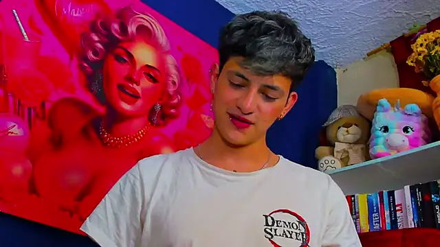 GabyThoms online show from March 2025 08:31:02 PM