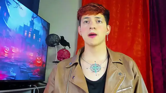 Snapshot of GabyThoms chatting on October 2025 05:39:01 AM GabyThoms online show from October 2025 05:39:01 AM