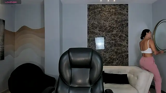 AbbyDalton online show from November 2025 07:18:02 PM