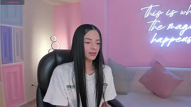 HannahJamesX online show from March 2026 07:15:01 PM