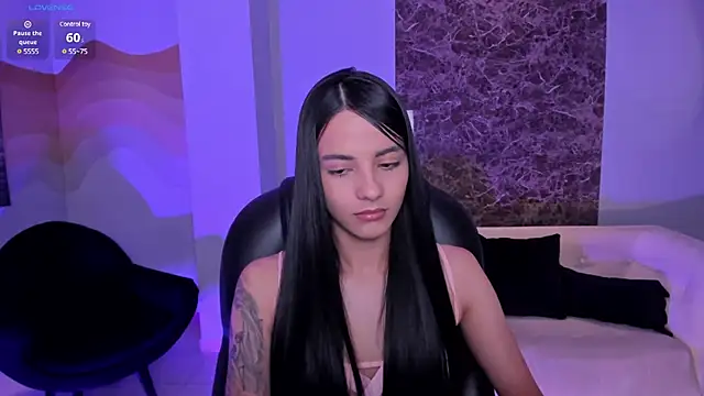 Snapshot of HannahJamesX chatting on February 2025 09:53:01 PM HannahJamesX online show from February 2025 09:53:01 PM