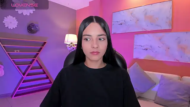 Snapshot of HannahJamesX chatting on February 2025 07:19:02 PM HannahJamesX online show from February 2025 07:19:02 PM