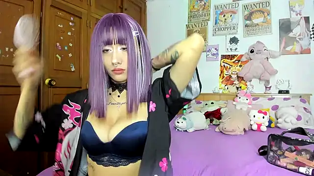 LunaDeCristall online show from October 2025 08:55:01 AM