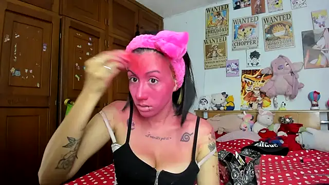 LunaDeCristall online show from October 2025 05:06:02 AM