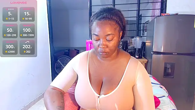 Snapshot of CiaraEbony chatting on February 2025 11:28:01 AM CiaraEbony online show from February 2025 11:28:01 AM