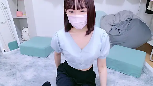 Snapshot of x-naru-x chatting on December 2024 04:22:02 PM x-naru-x online show from December 2024 04:22:02 PM