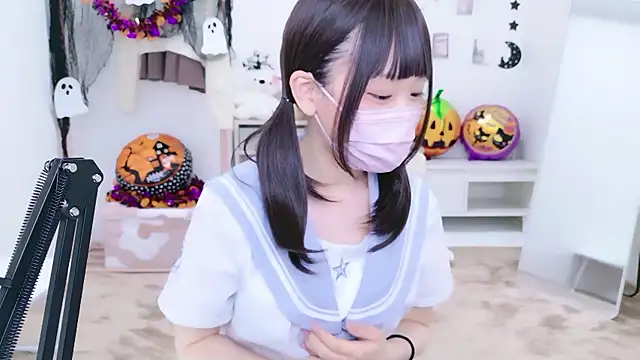 Snapshot of x-naru-x chatting on October 2025 03:57:02 PM x-naru-x online show from October 2025 03:57:02 PM