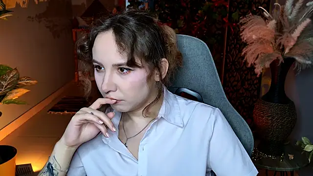 JasmineMilko online show from March 2026 05:10:02 AM