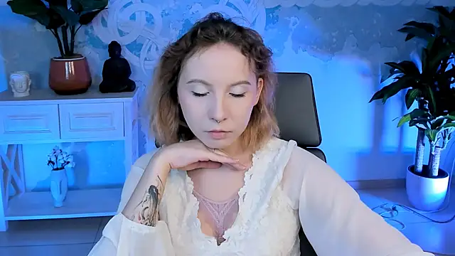 JasmineMilko online show from October 2025 05:06:02 AM