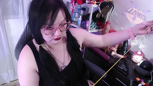 LiloMoon69 online show from October 2025 01:23:01 PM