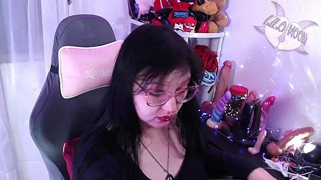 LiloMoon69 online show from February 2026 03:18:02 AM