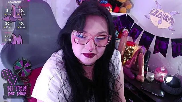 LiloMoon69 online show from November 2025 04:54:01 PM