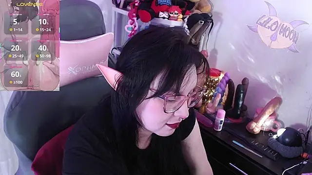 LiloMoon69 online show from September 2025 01:17:02 PM