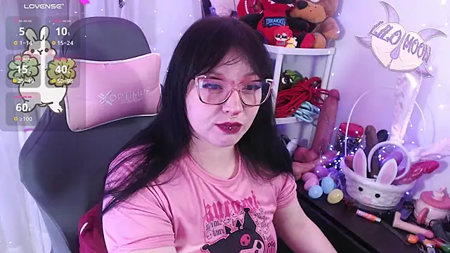 LiloMoon69 online show from April 2026 09:43:01 PM