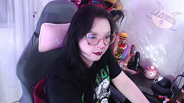 LiloMoon69 online show from October 2025 01:47:02 PM