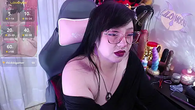 LiloMoon69 online show from October 2025 01:45:01 PM
