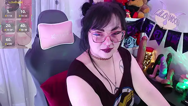 LiloMoon69 online show from October 2025 02:05:02 PM