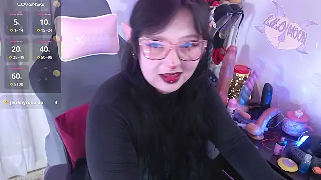 LiloMoon69 online show from October 2025 01:02:01 PM