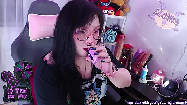 LiloMoon69 online show from November 2025 01:11:02 PM