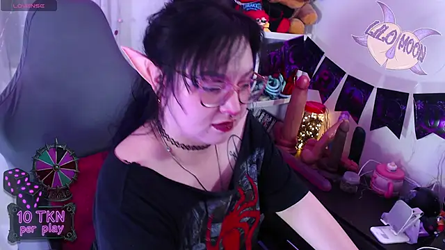 LiloMoon69 online show from November 2025 03:37:01 PM