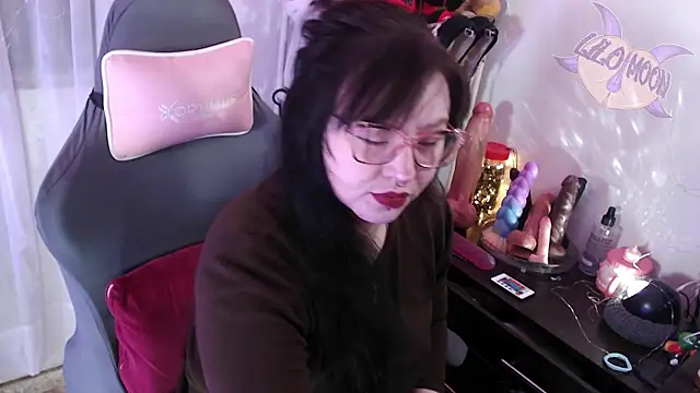 LiloMoon69 online show from September 2025 12:38:01 PM
