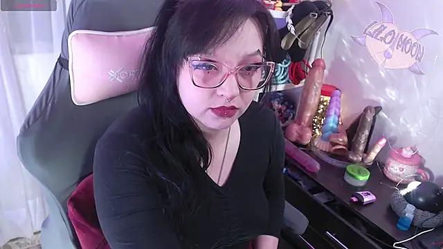 LiloMoon69 online show from October 2025 01:12:02 PM