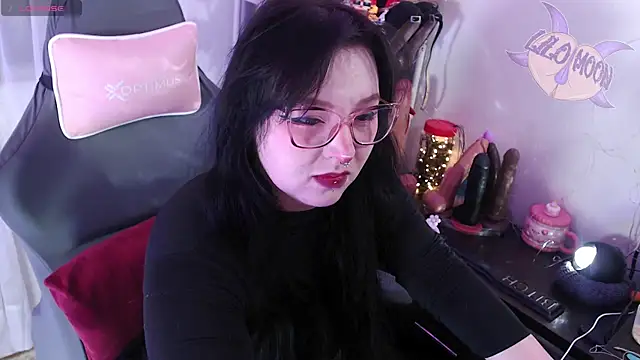 LiloMoon69 online show from September 2025 01:17:01 PM