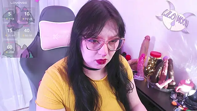 LiloMoon69 online show from April 2026 12:13:01 AM