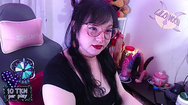 LiloMoon69 online show from January 2026 11:57:01 AM