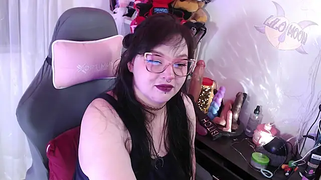 LiloMoon69 online show from September 2025 12:04:02 PM