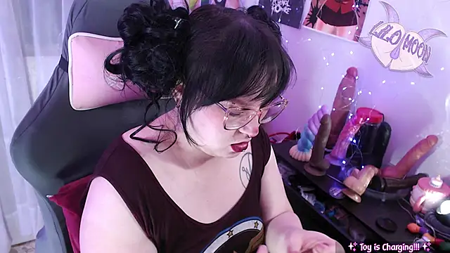 LiloMoon69 online show from May 2026 06:12:02 AM