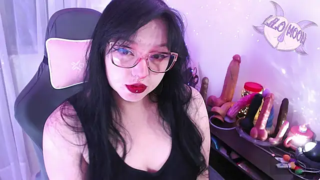 LiloMoon69 online show from May 2026 02:47:01 AM