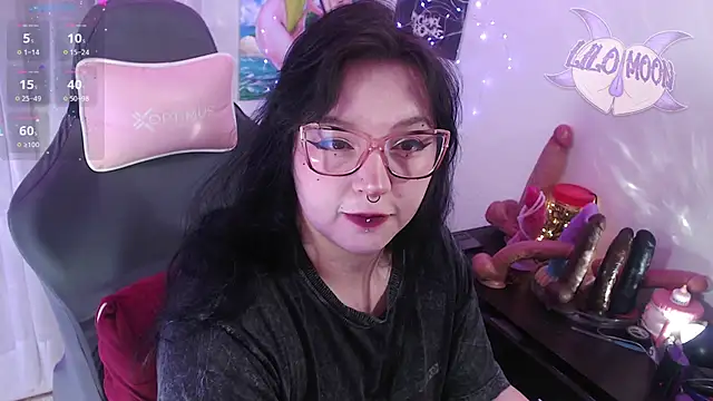 LiloMoon69 online show from June 2026 07:13:02 AM