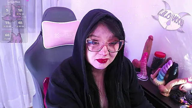 LiloMoon69 online show from April 2026 02:18:02 AM