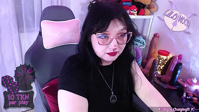 LiloMoon69 online show from February 2026 12:46:02 PM