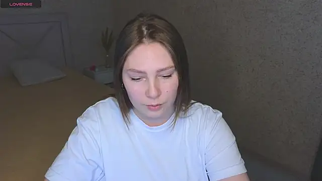 Catherine River online show from March 2025 12:23:01 PM