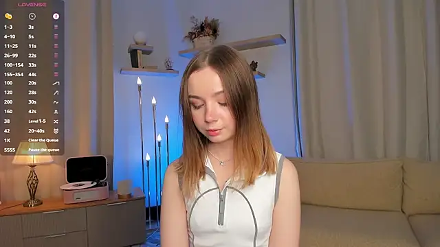 DominikaElis online show from October 2025 07:59:01 PM