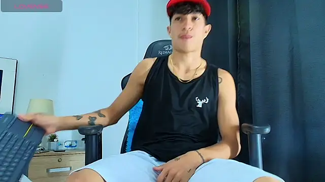 Snapshot of _CamiloBass chatting on June 2026 01:00:01 AM CamiloBass online show from June 2026 01:00:01 AM