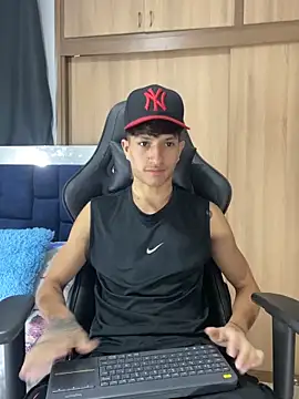  CamiloBass online show from February 2026 08:10:01 PM